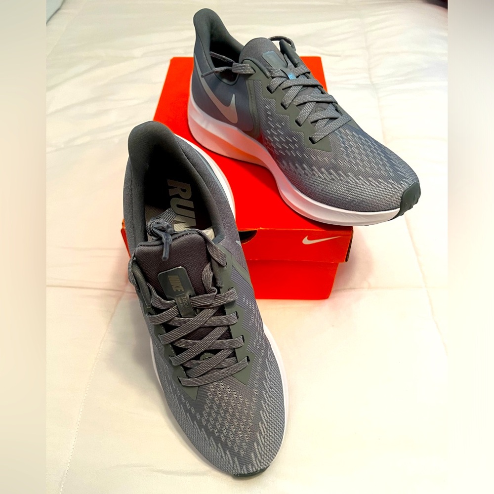 Women’s Nike Zoom Winflo 6 size 8.5